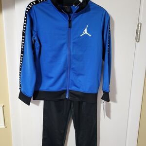 Air Jordan Boys 2 pc Set, ROYAL BLUE/BLACK, Long Sleeve/Pants NEW w/tags, Size 6